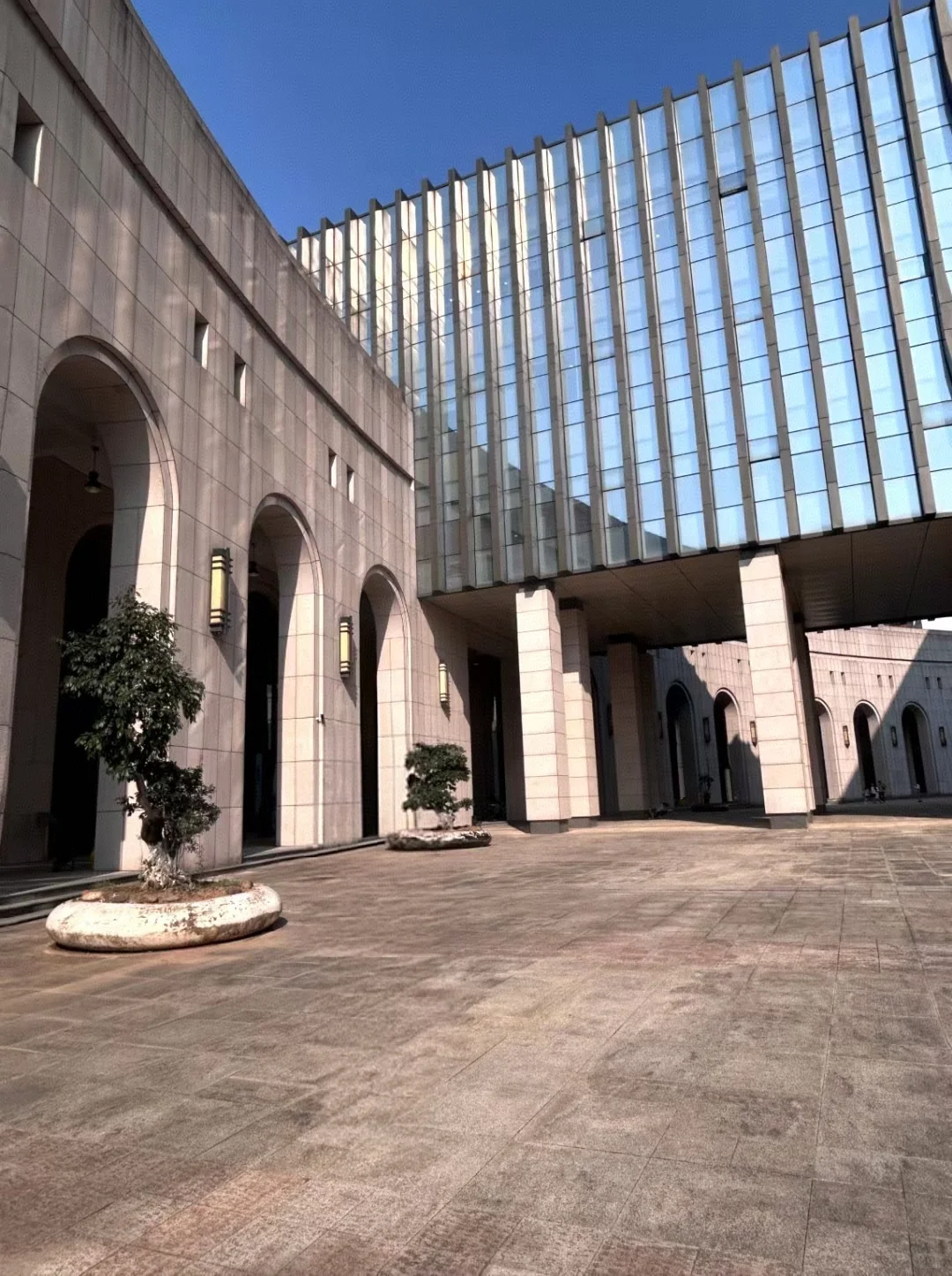 重庆工商大学 Perfect 你们觉得呢