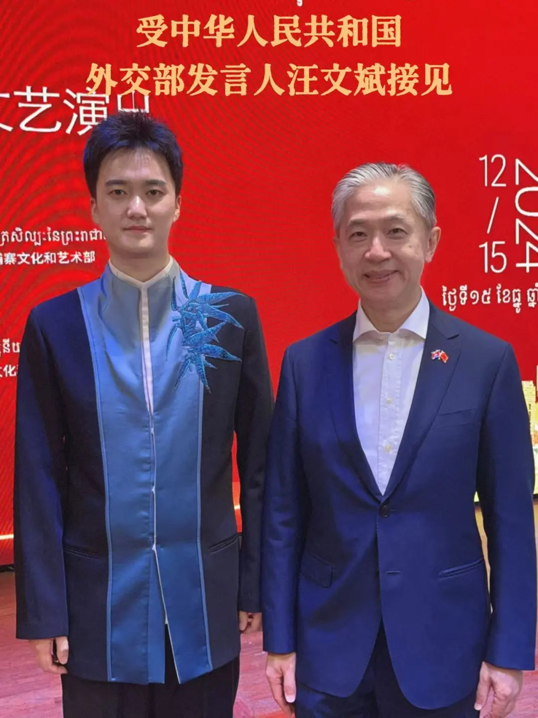 家人们谁懂啊,这么好的二胡老师出现了!!