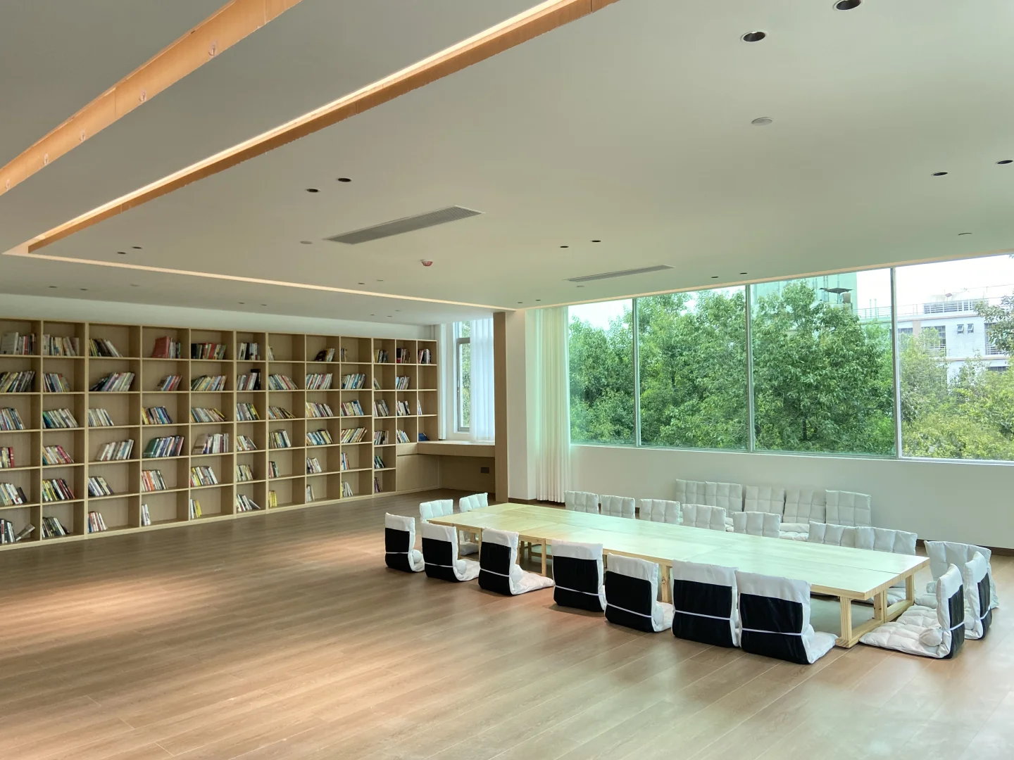 高薪诚聘电子物料采购跟单员