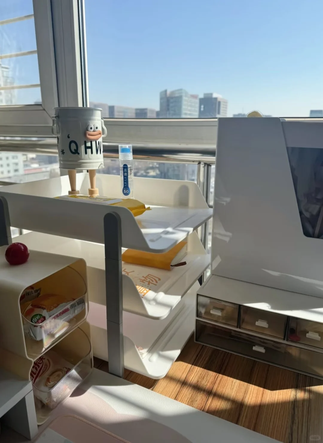 老板说这里上面都是人美心善的宝宝