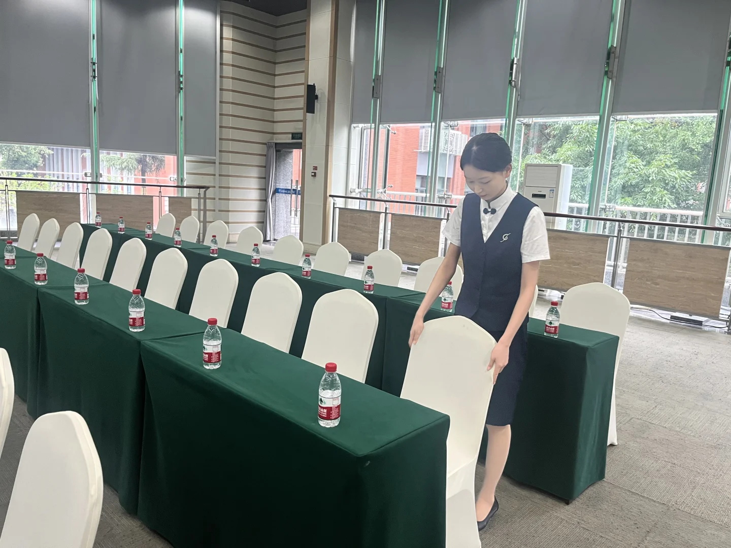 央企招聘客服接待