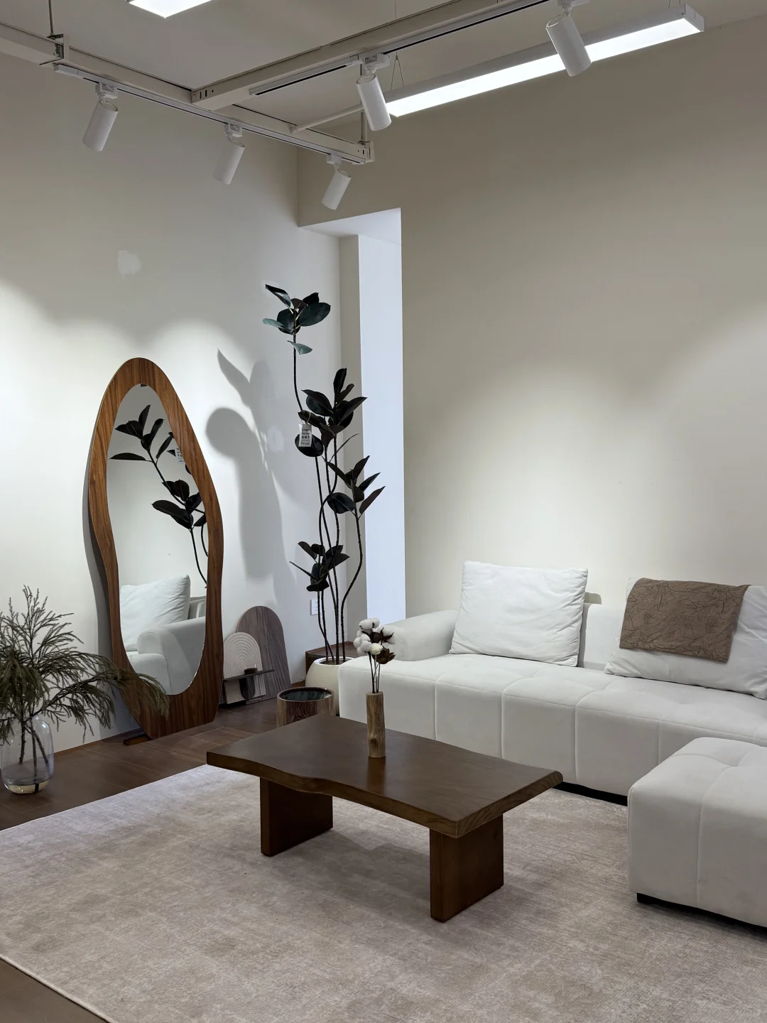 成都女装店招周末兼职～