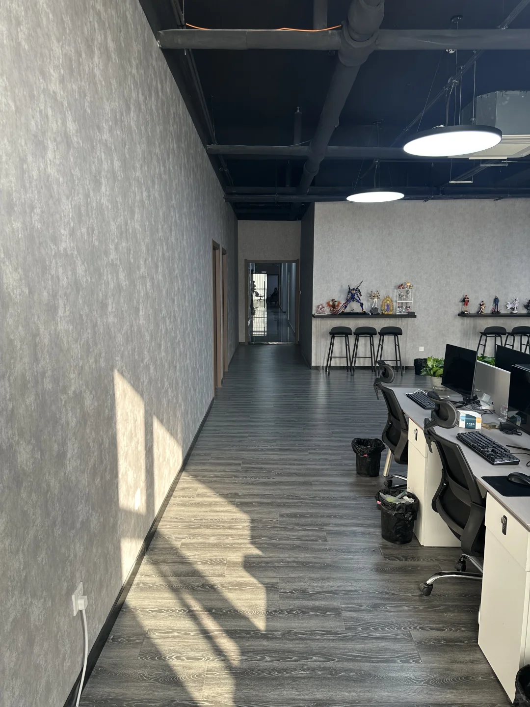 新公司，大学城附近，招人