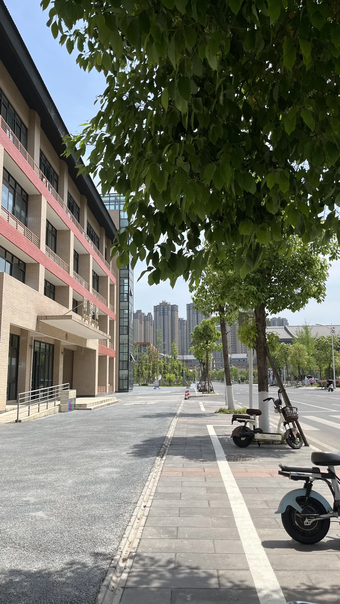 欢迎报考内江师范学院