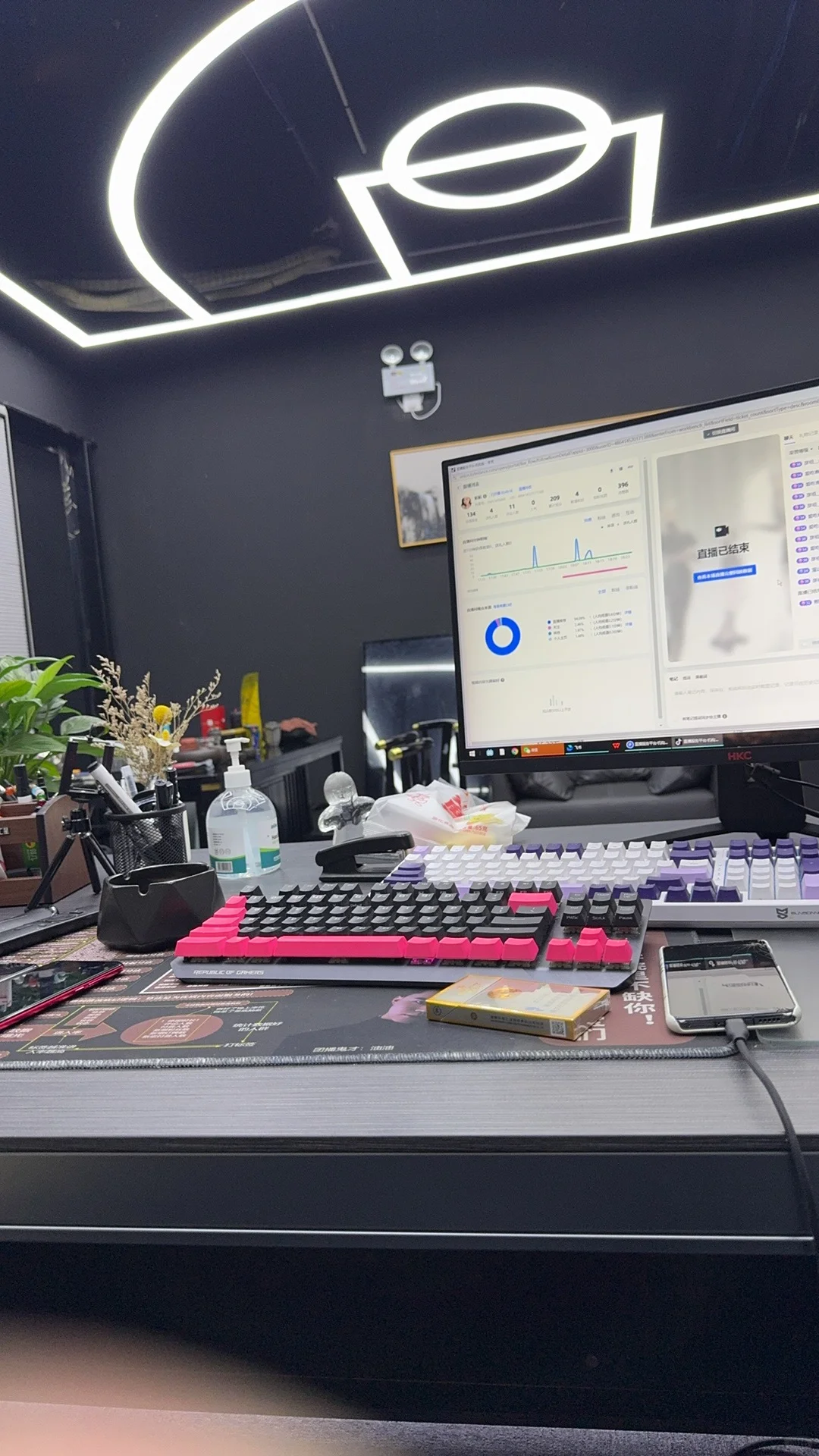 想看看大家的工位～
