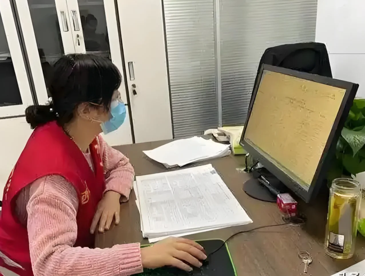 社区工作者有人来吗