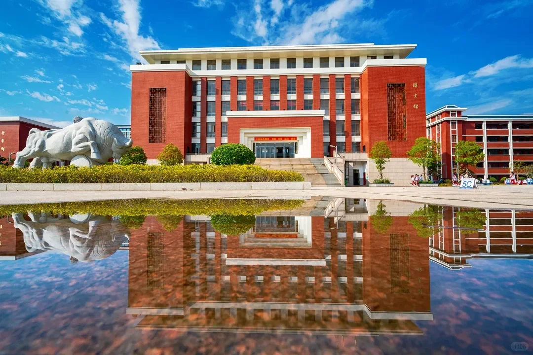 福清市，招聘17名中小学教师，年薪14-23w！