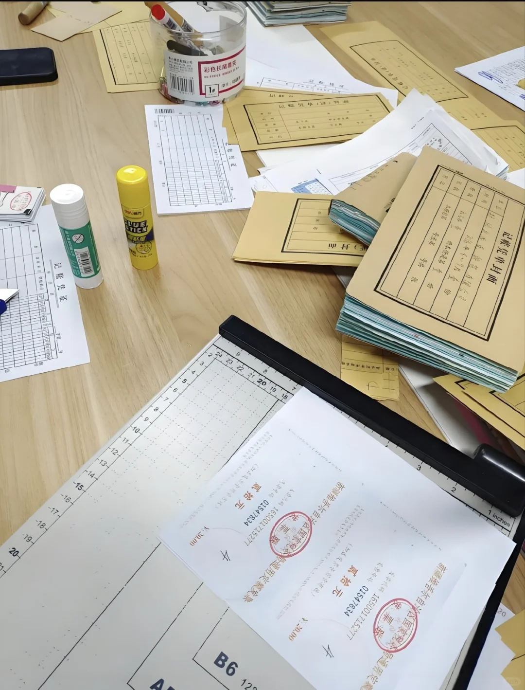 招聘会计、财务一名、有经验者优先