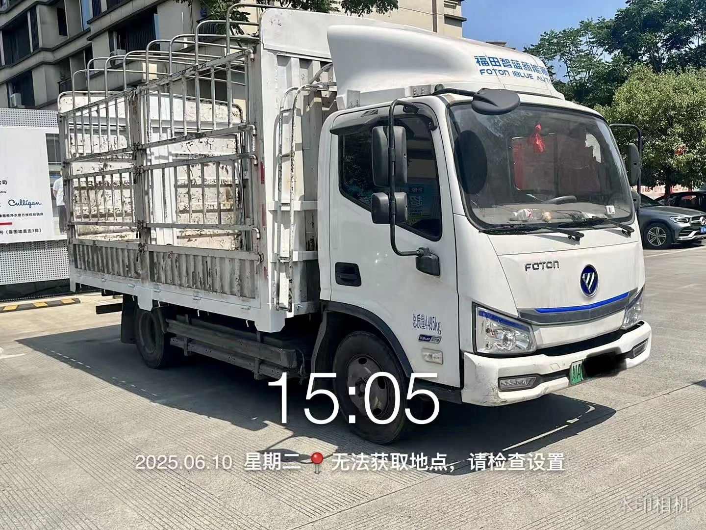 急聘3名货车司机，4米2高栏车补位