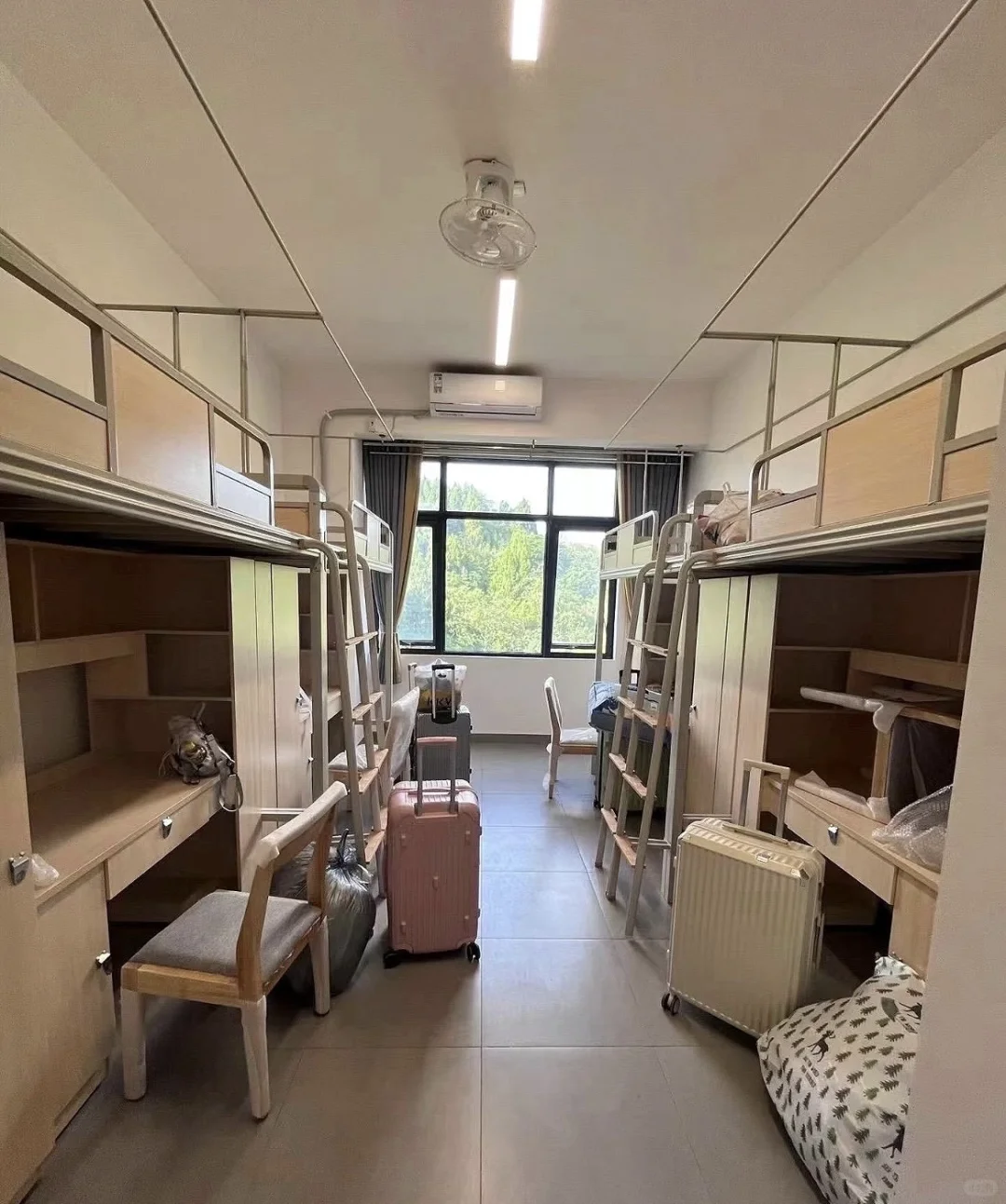 长大成人专场 生活不如意那就进厂包吃包住a