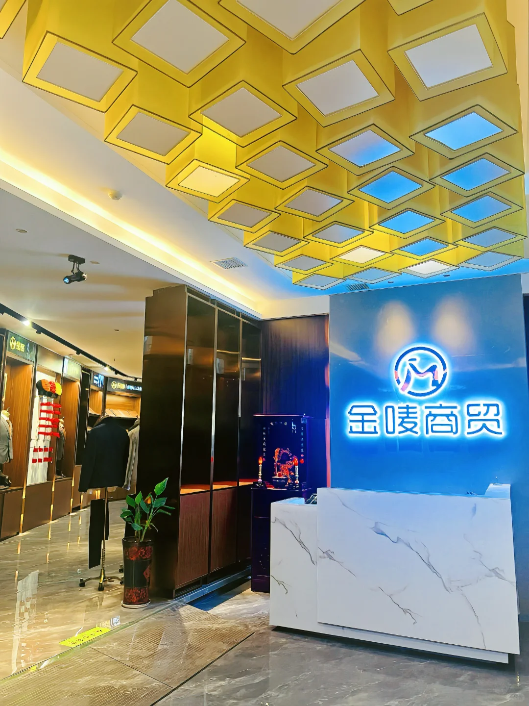 金唛私人定制高薪请聘为你而来