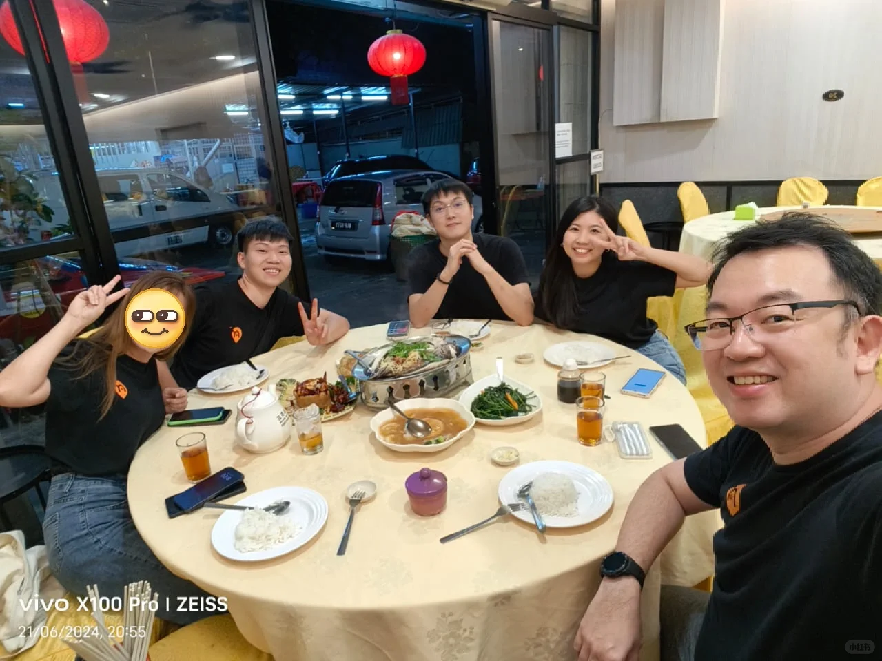 我要找新同事！有没有在找工的？来pm我😉