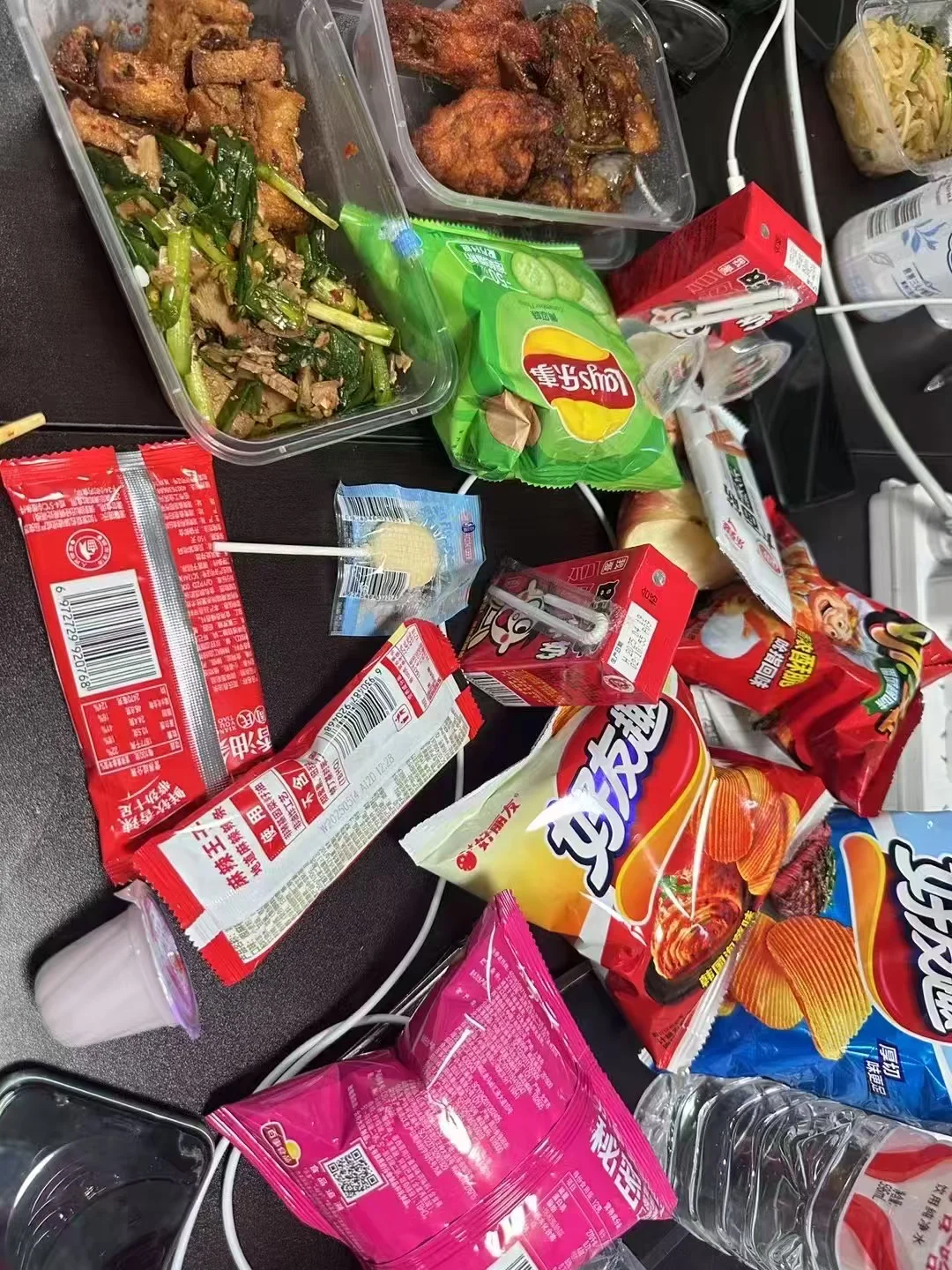 放假啦，暑假工包吃住来报道！