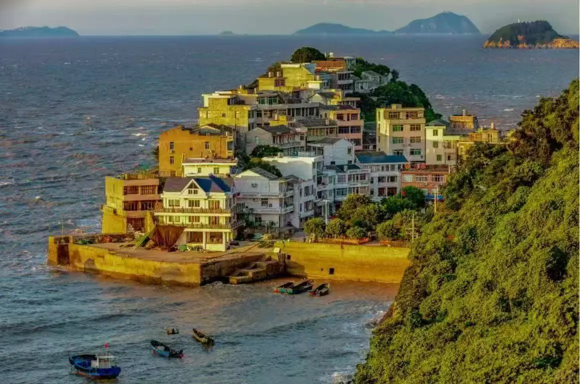 招聘喜欢旅游的小姐姐（导游/接待）