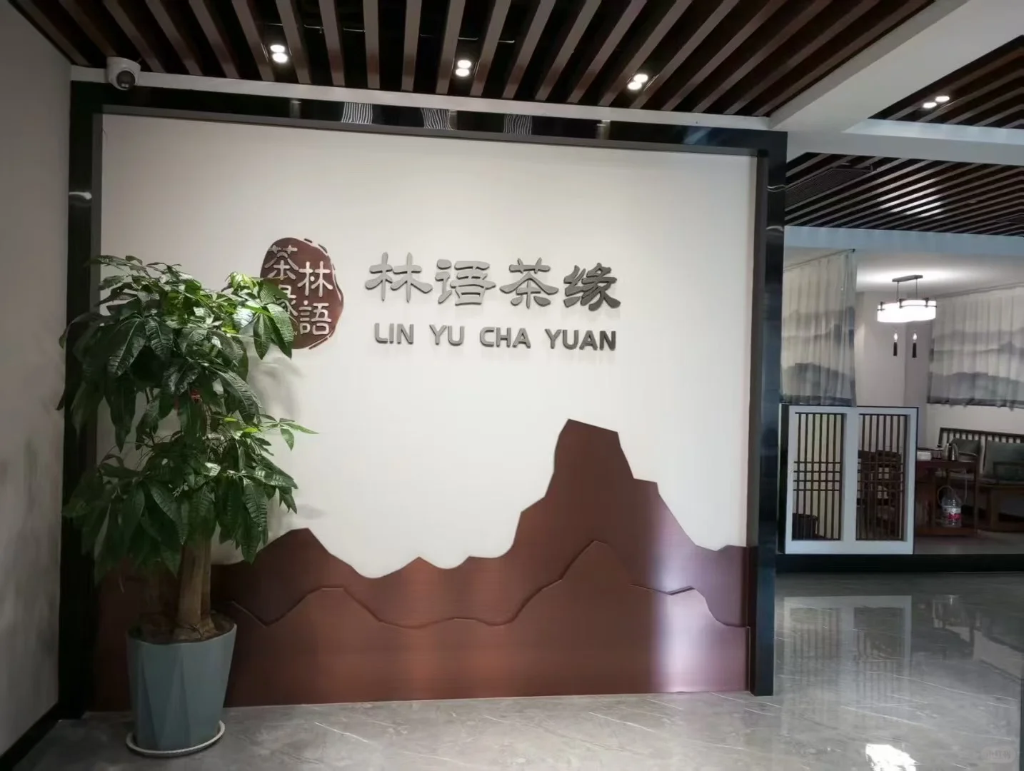 招聘前台，轻松自由