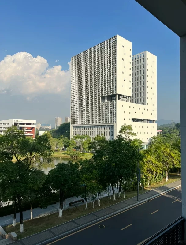 深圳信息职业技术学院带编招聘，硕士好去处