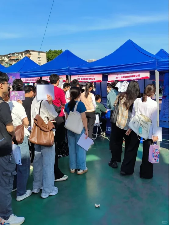 25届应届生想进国企已经没必要走校招了...