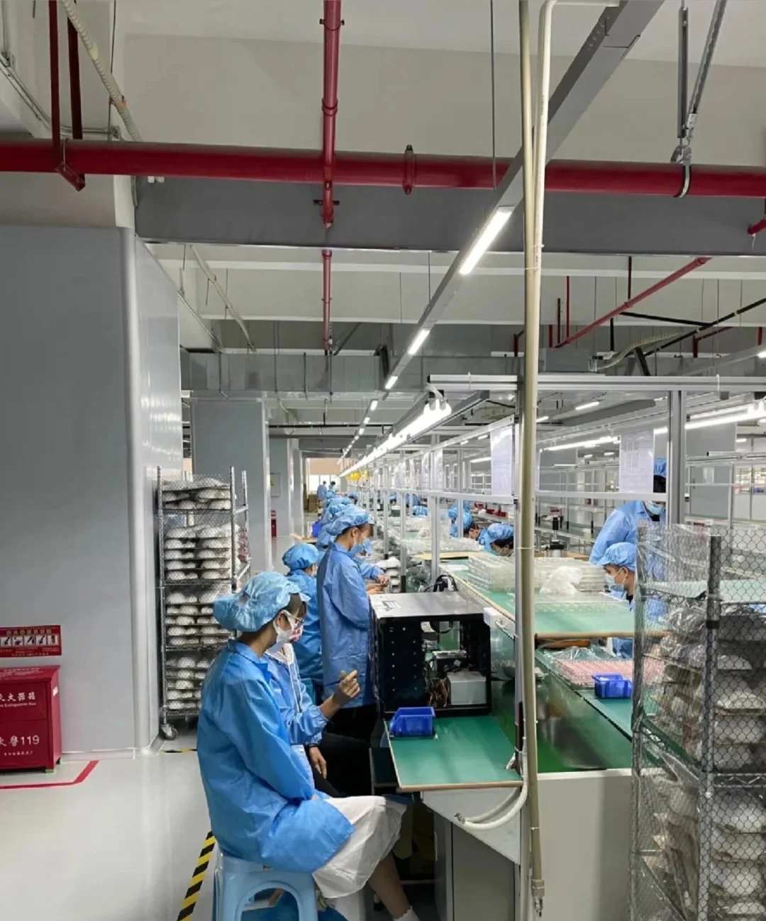 新厂大量招人 260一天 管吃管住