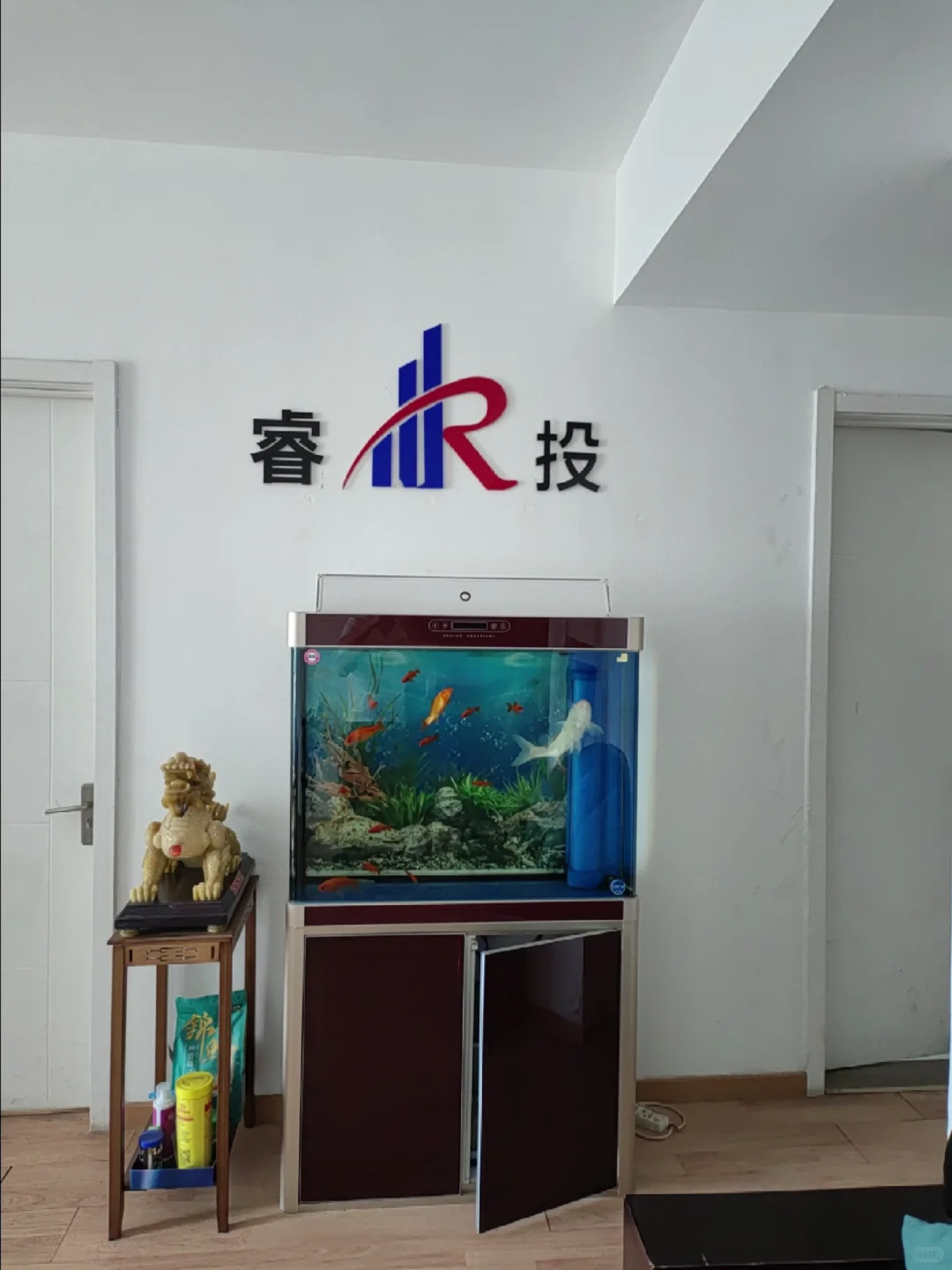 双休招聘内勤