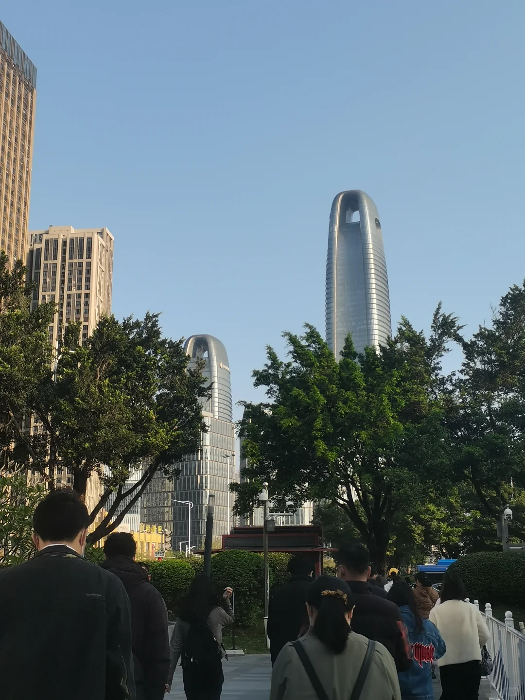实习必须卷大厂吗？双非粉领毕业一年实录📸