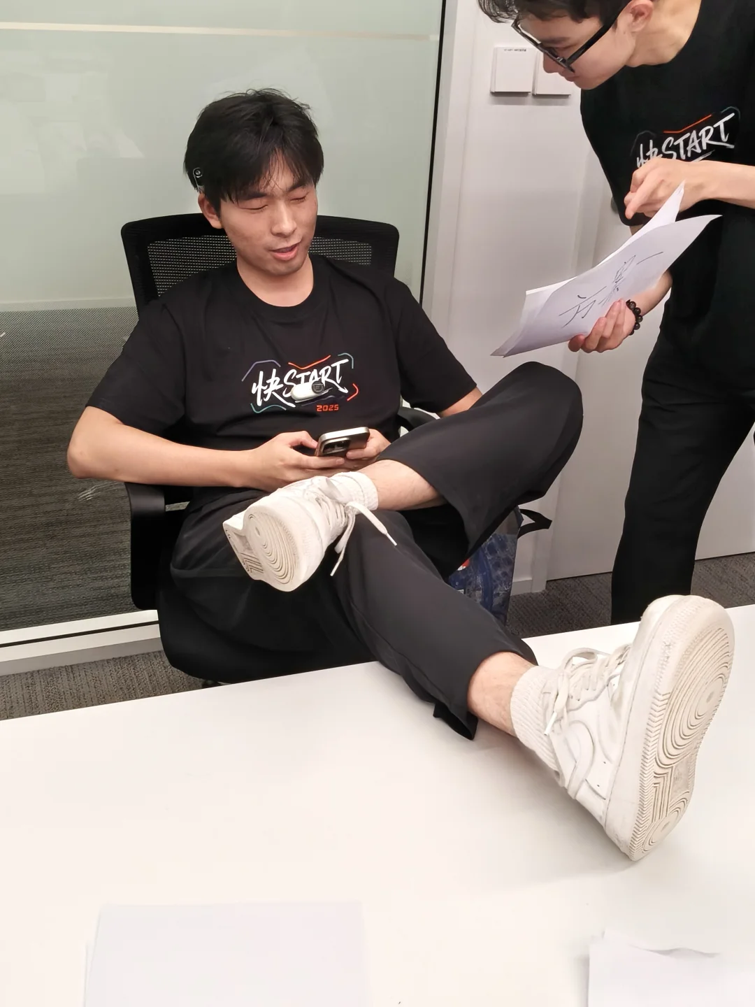 快手校招入职遭遇办公室霸凌？