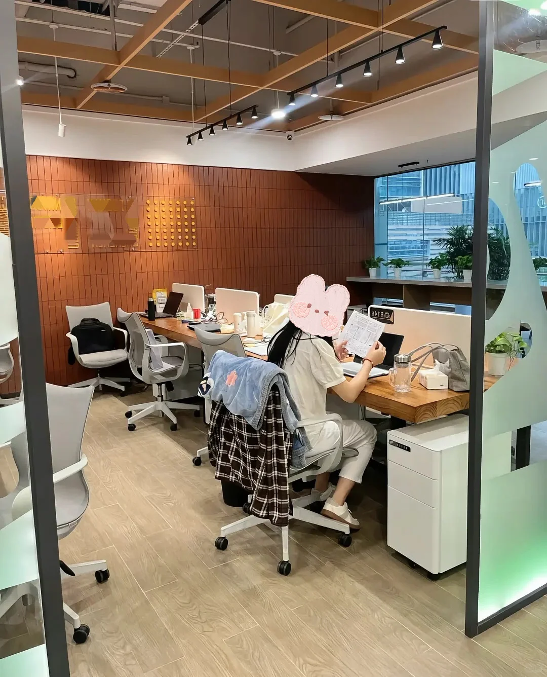 公司来了个新运营😩他真的太愚直了