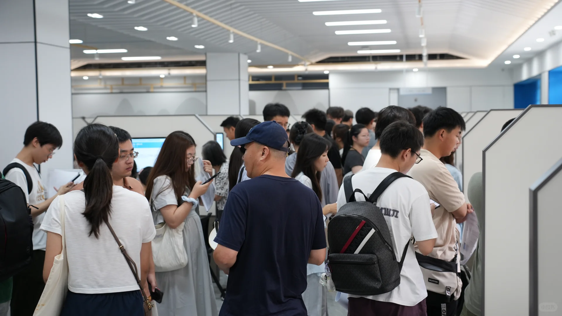 苏州线下招聘会实况，家人们！谁懂啊！