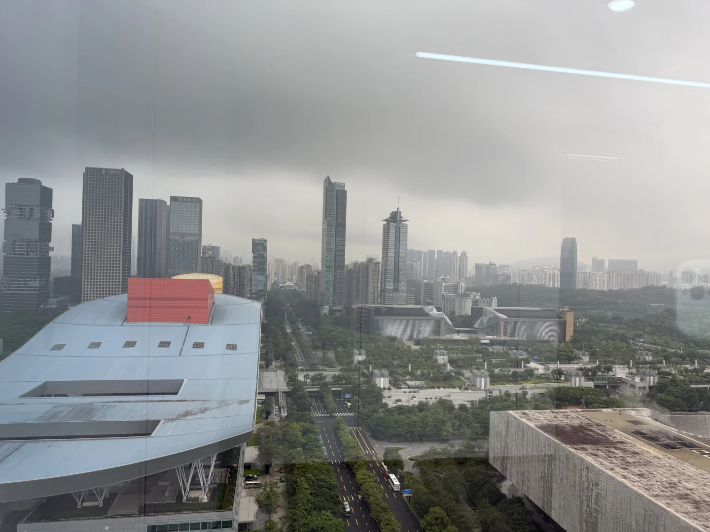 招聘前台人事（行业：金融资本）