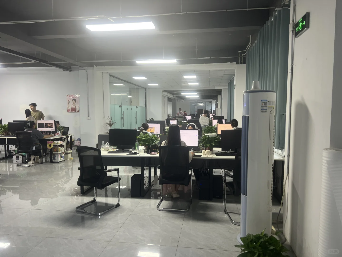 无任何销售性质 纯坐岗