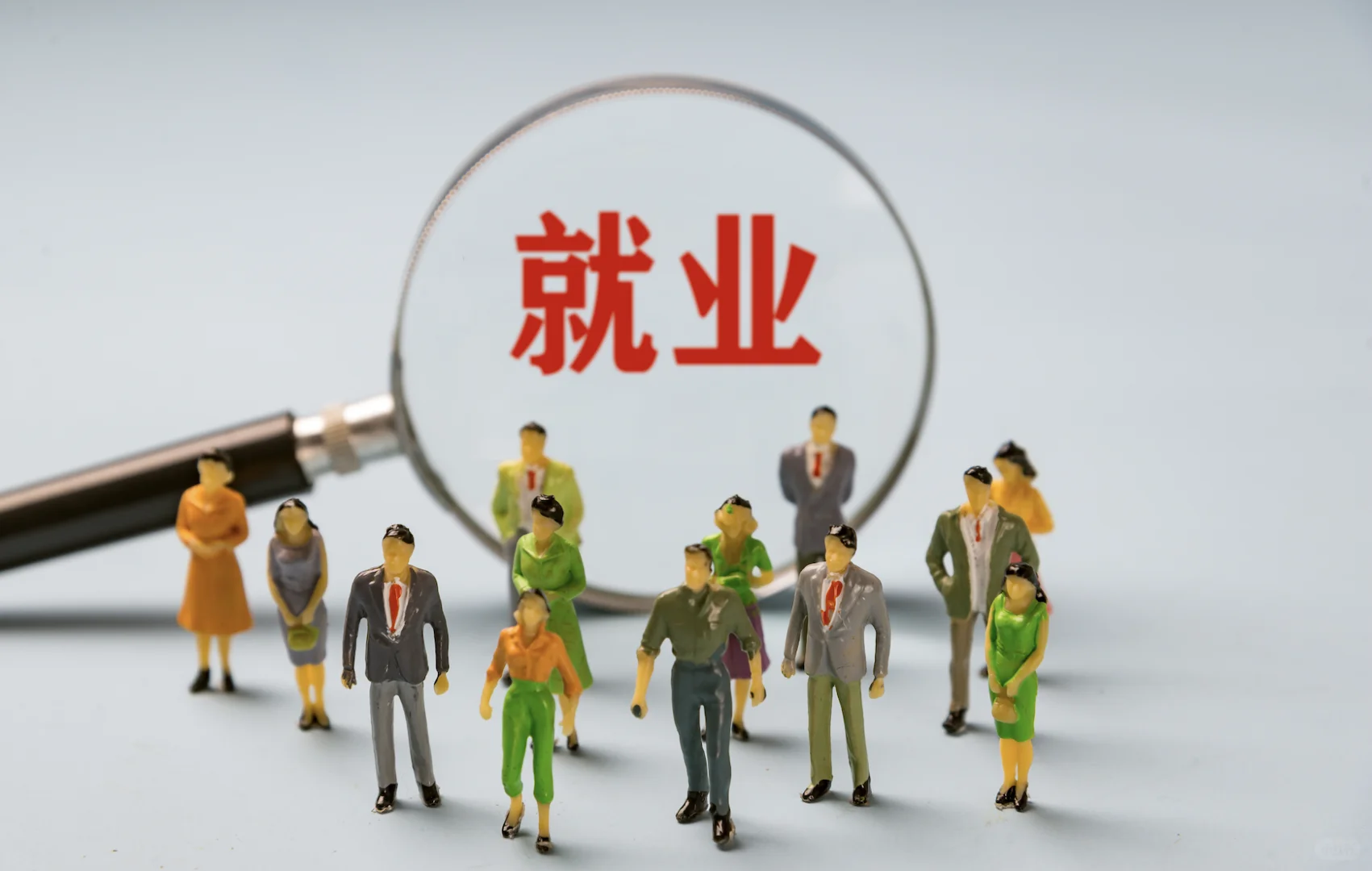 2025年，身边遍地都是失业的中年人！