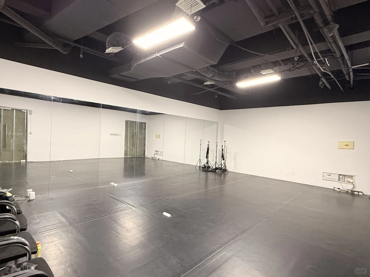 初创公司啊、老板高薪聘人，谁想来？