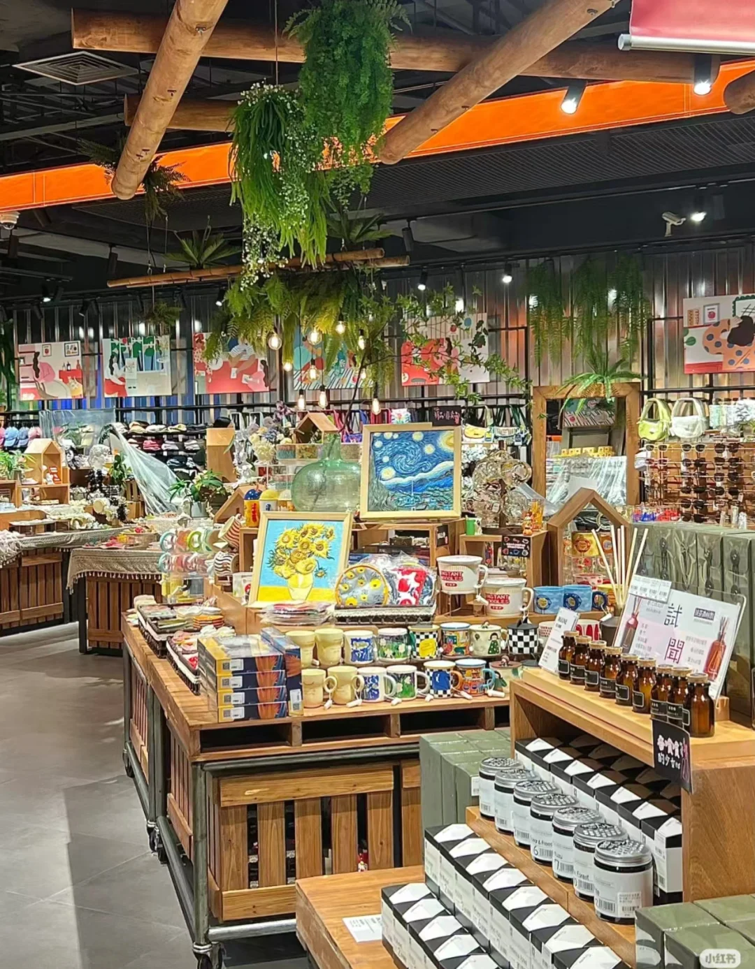 招聘前台收银 前台收银5200＋（包吃住） 成年