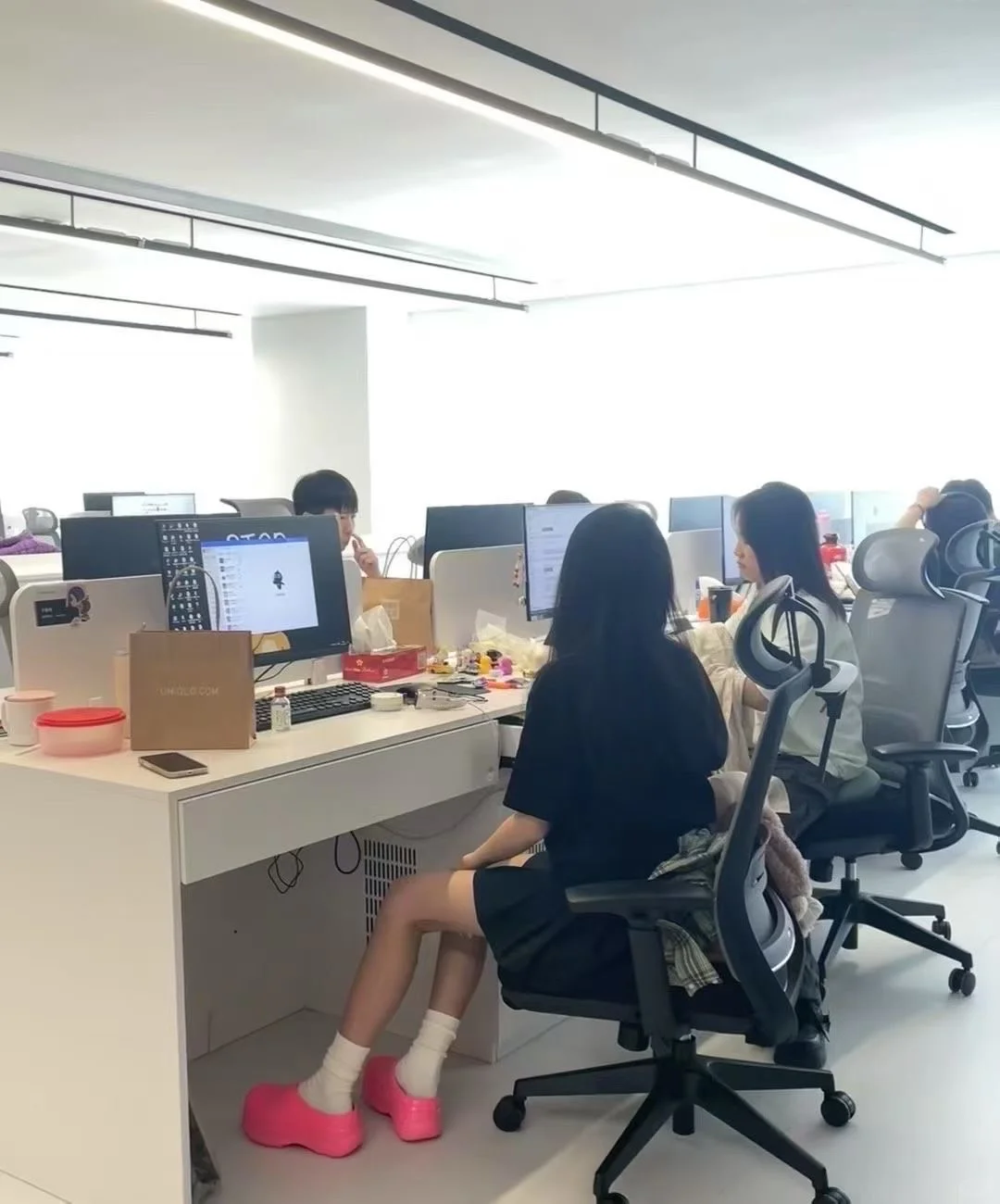招聘专员 最舒服的工作 月入8000➕