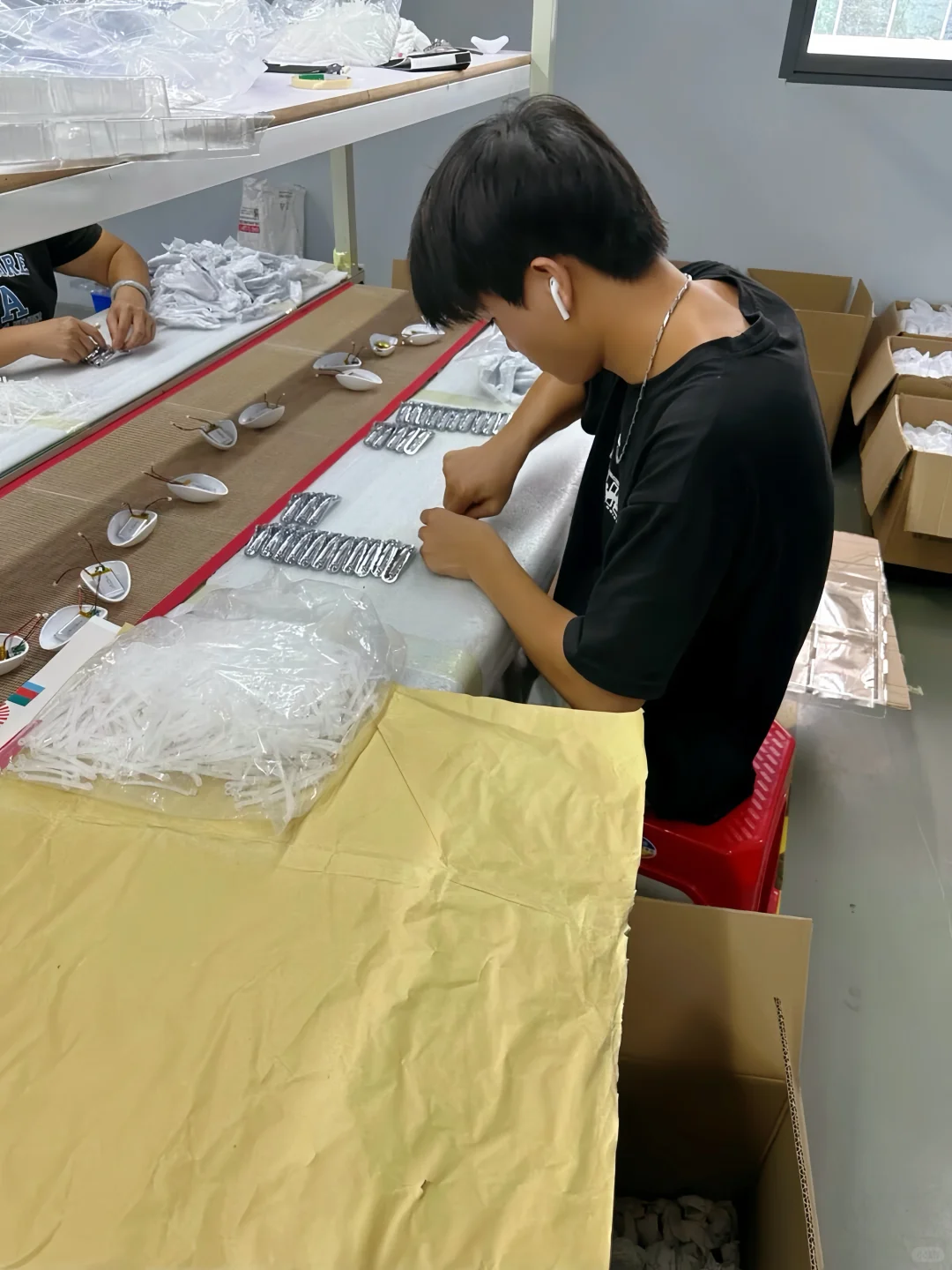 南昌长白班电子厂直招 月薪6500包吃住