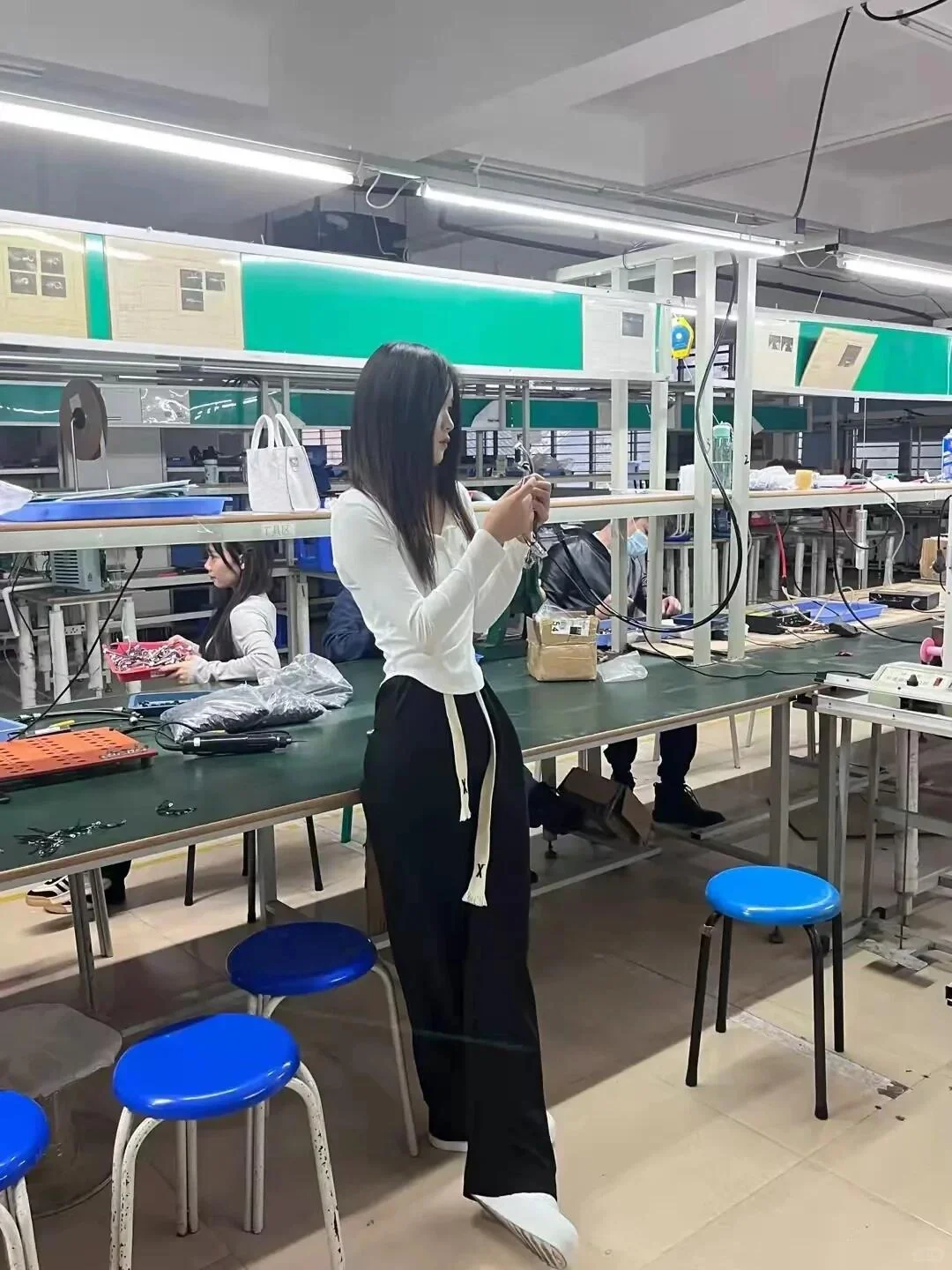 工厂招聘！！