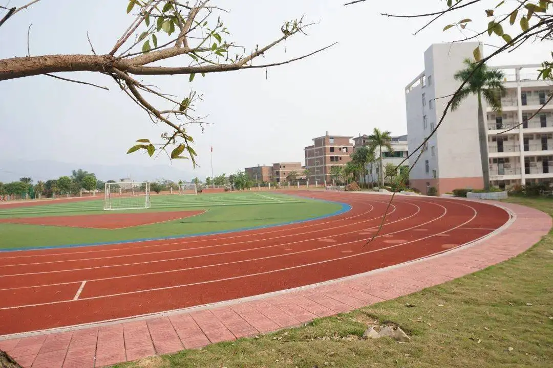 泉州安溪县，招聘小学数学教师，提供食堂！