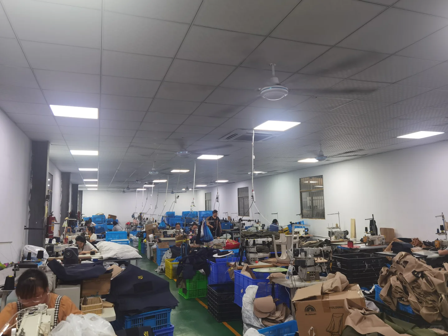 急聘熟练缝纫工！月薪8000-10000元