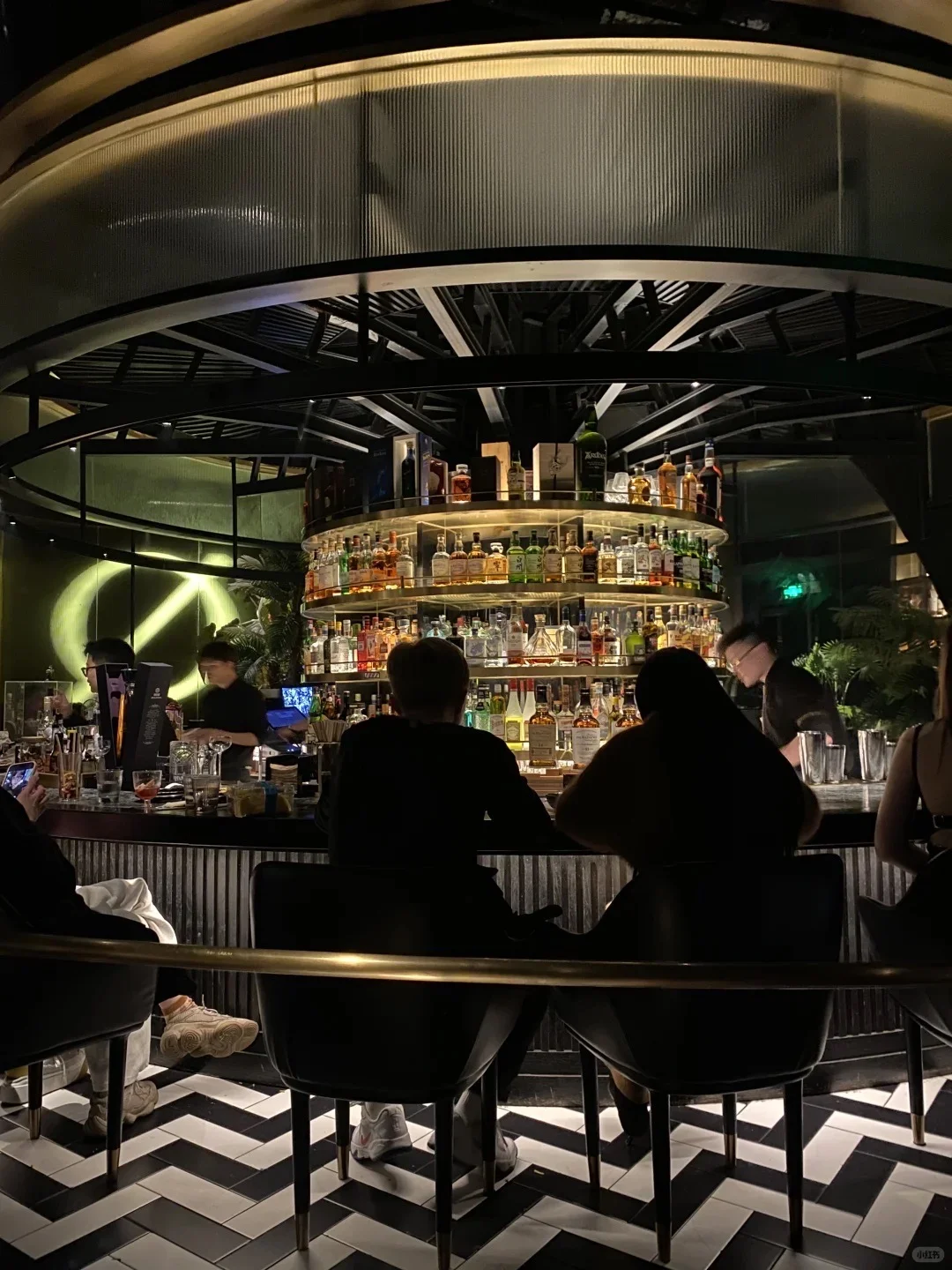 广州清吧急招店员！🈷️8000+提供食宿！
