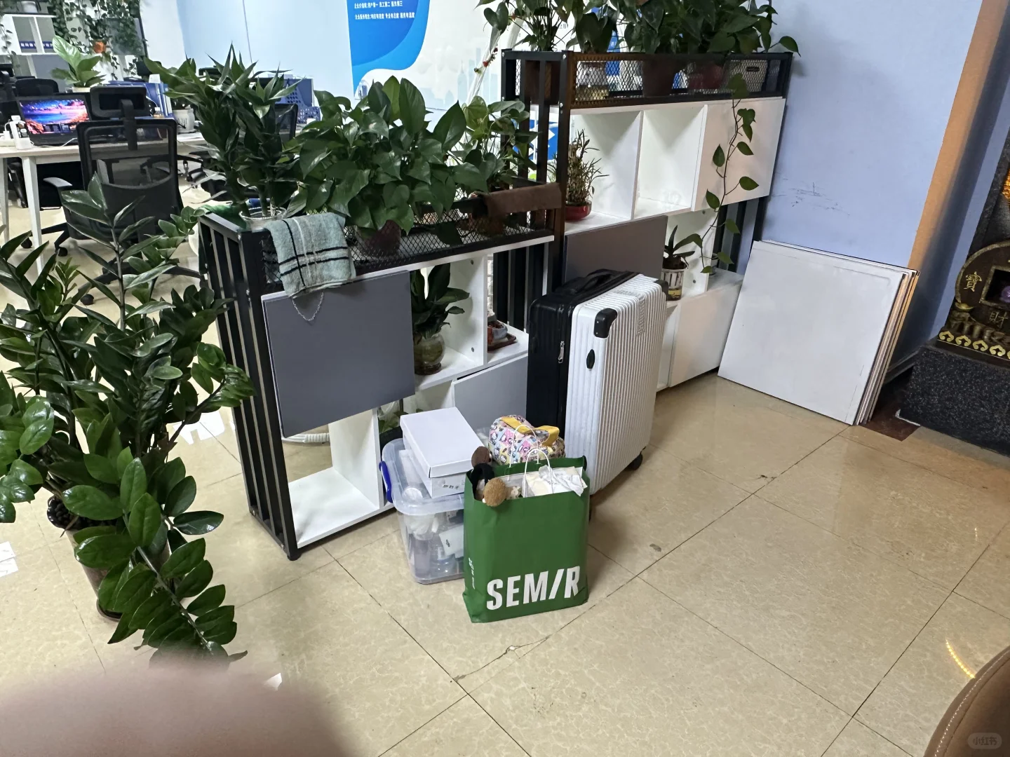 中山公司直聘、包吃住、保底8000-1.2w、