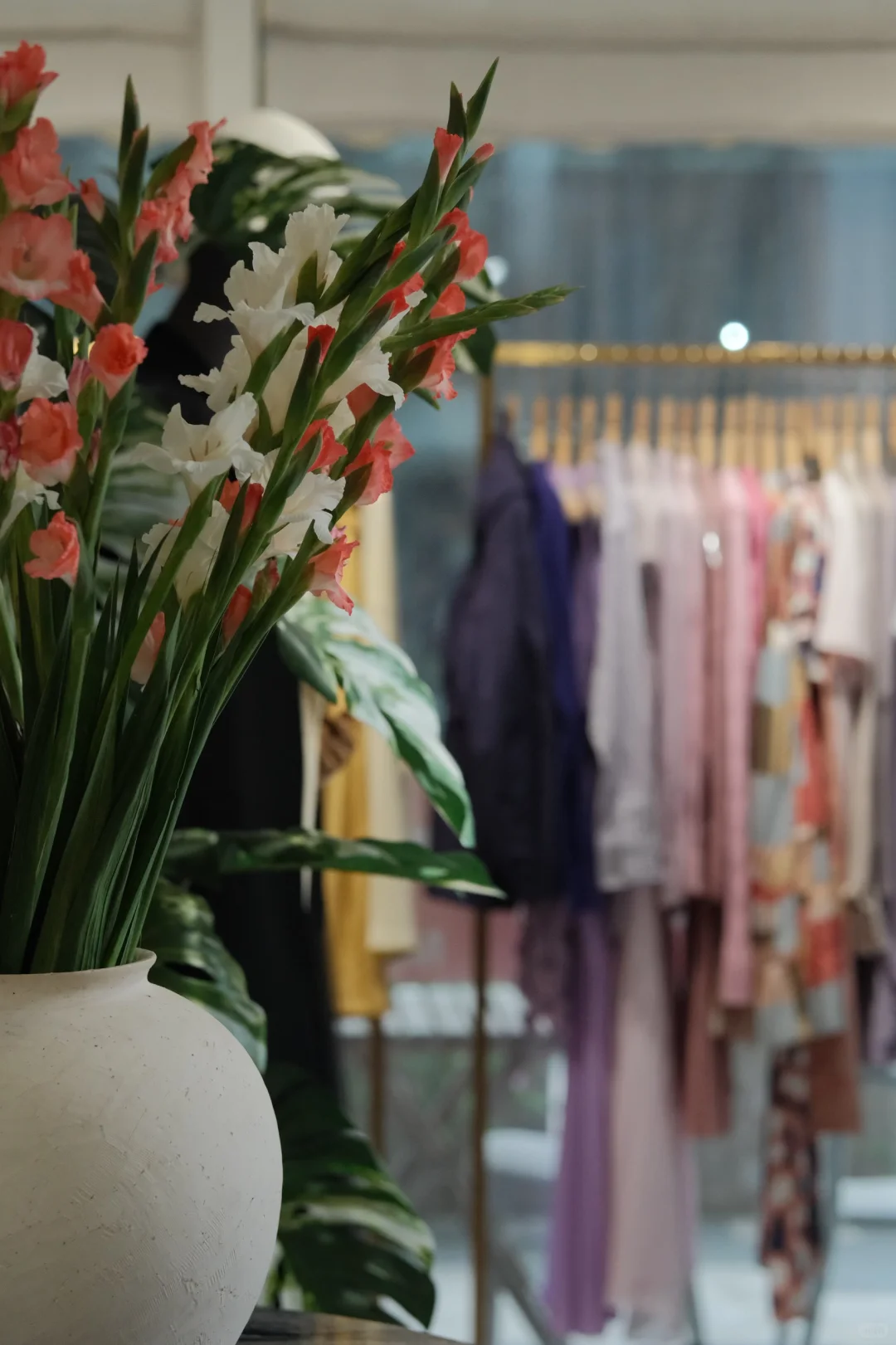 门店缺服装导购，你行就来！