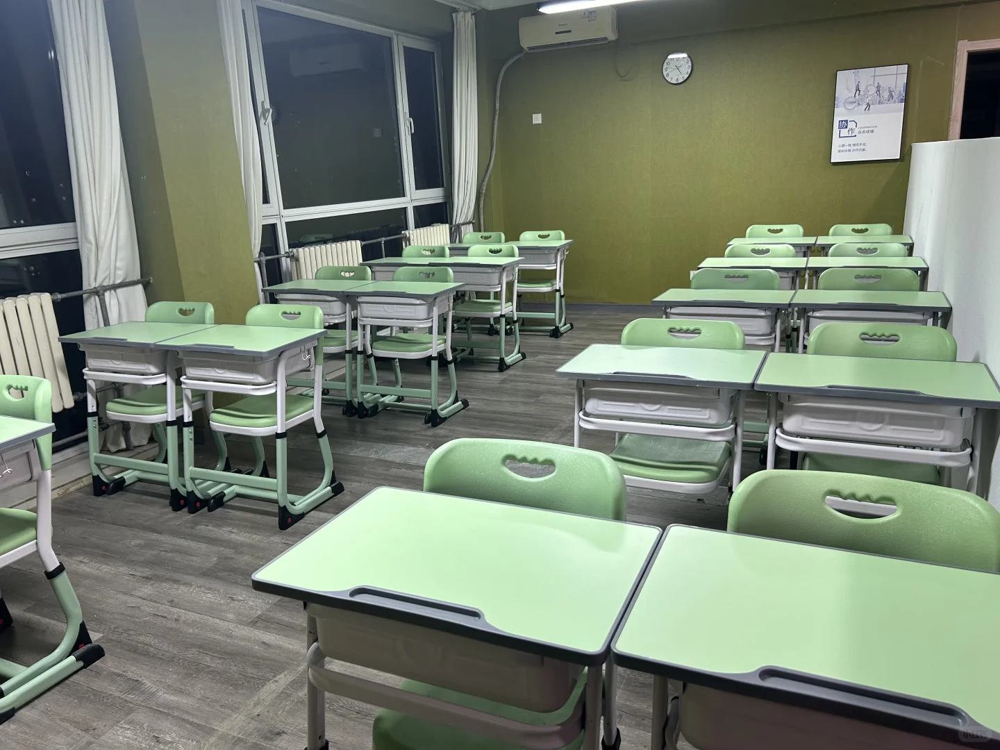 找合作老师，兼职老师