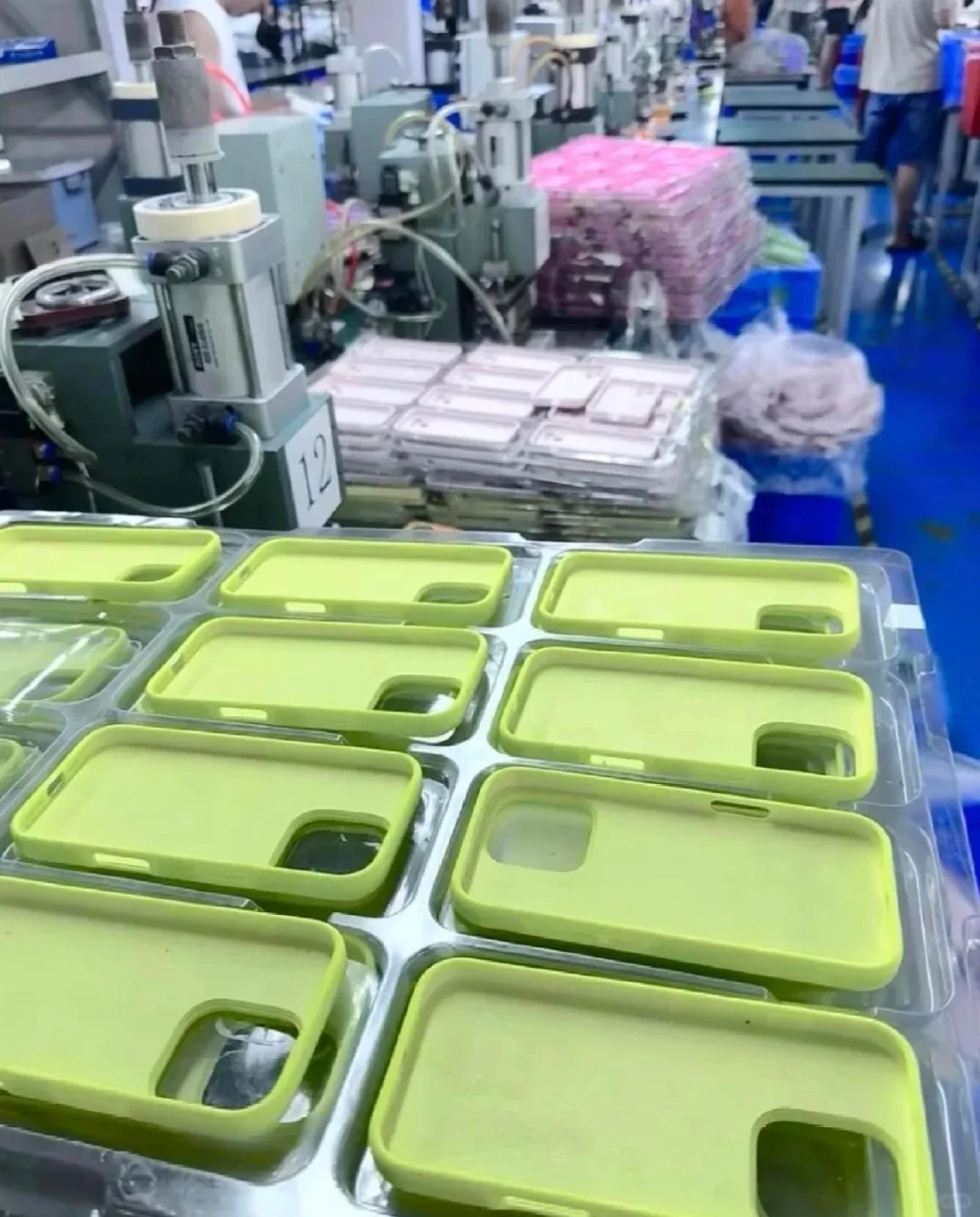 河南郑州 包吃住 长白班月入6500不加班