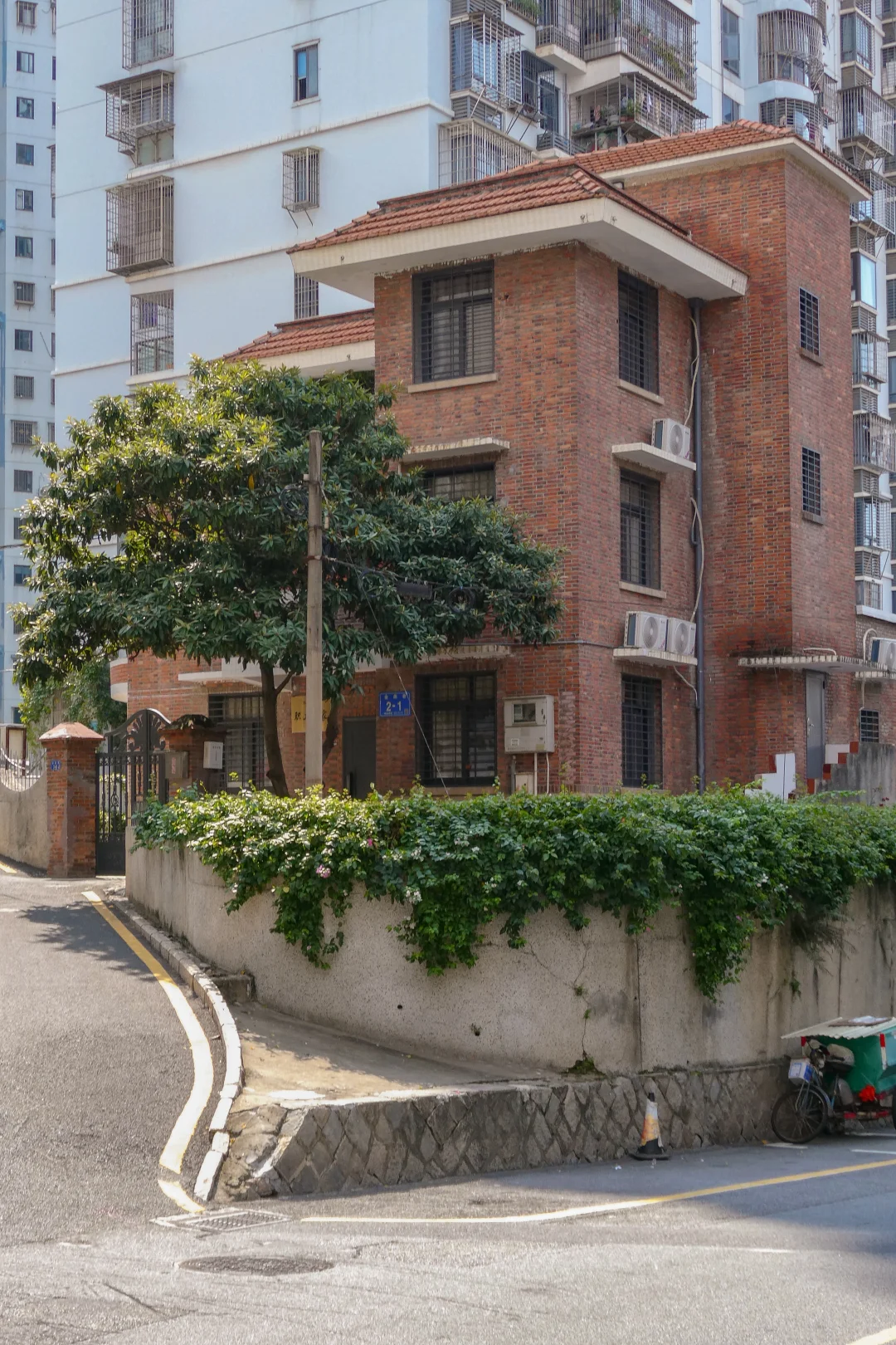 真不在重庆❗️是在厦门的山城社区📷
