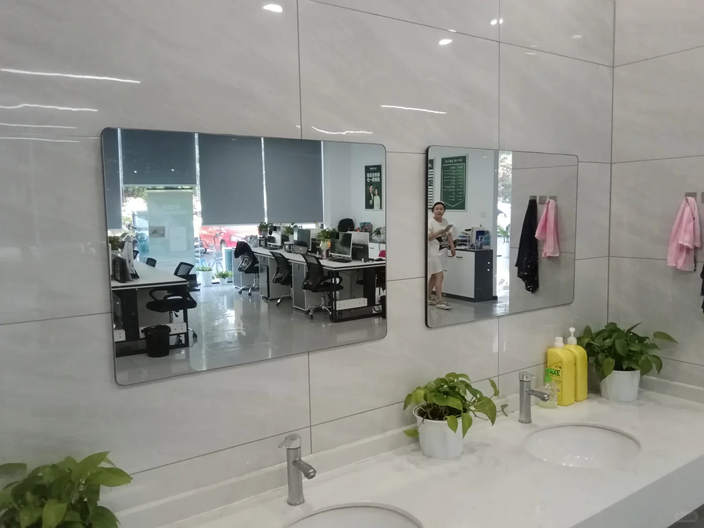 我们的办公室也太温馨了！在温江，缺搭子！