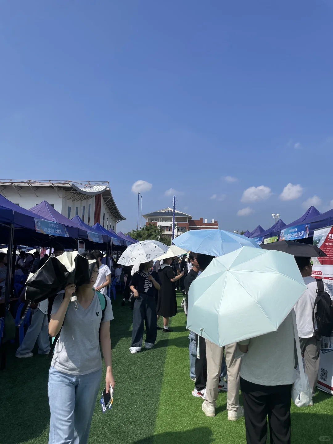 全国巡回民大招聘站 毕业生双选会