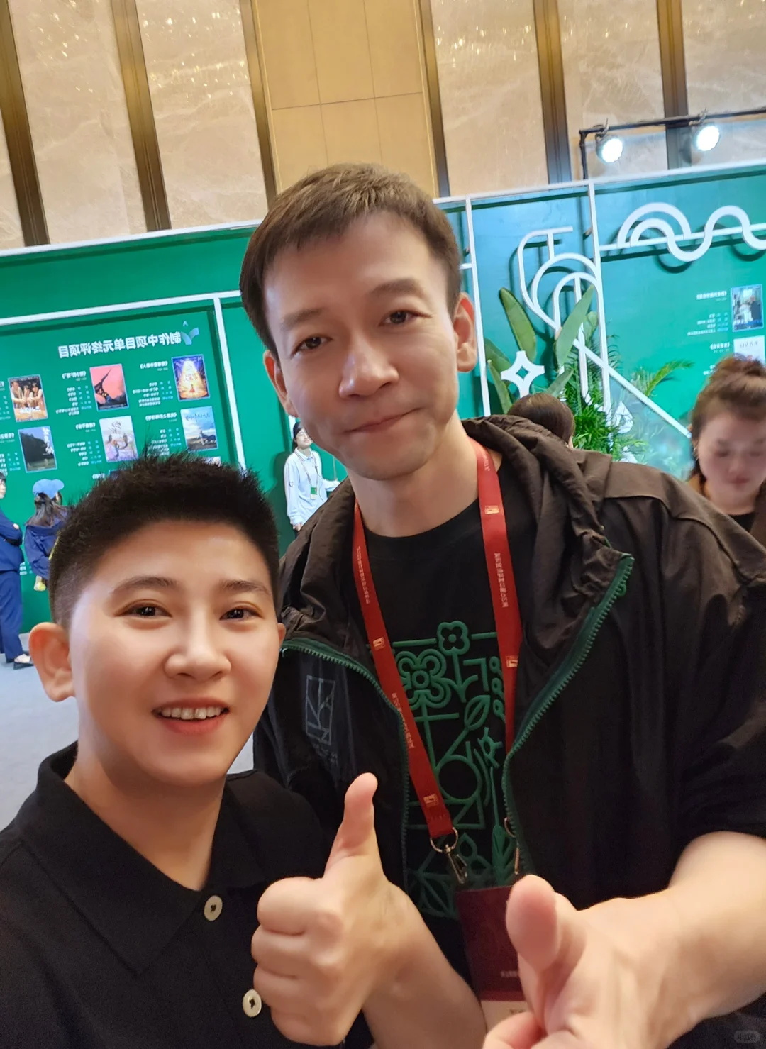 万象城早九晚六双休神仙公司