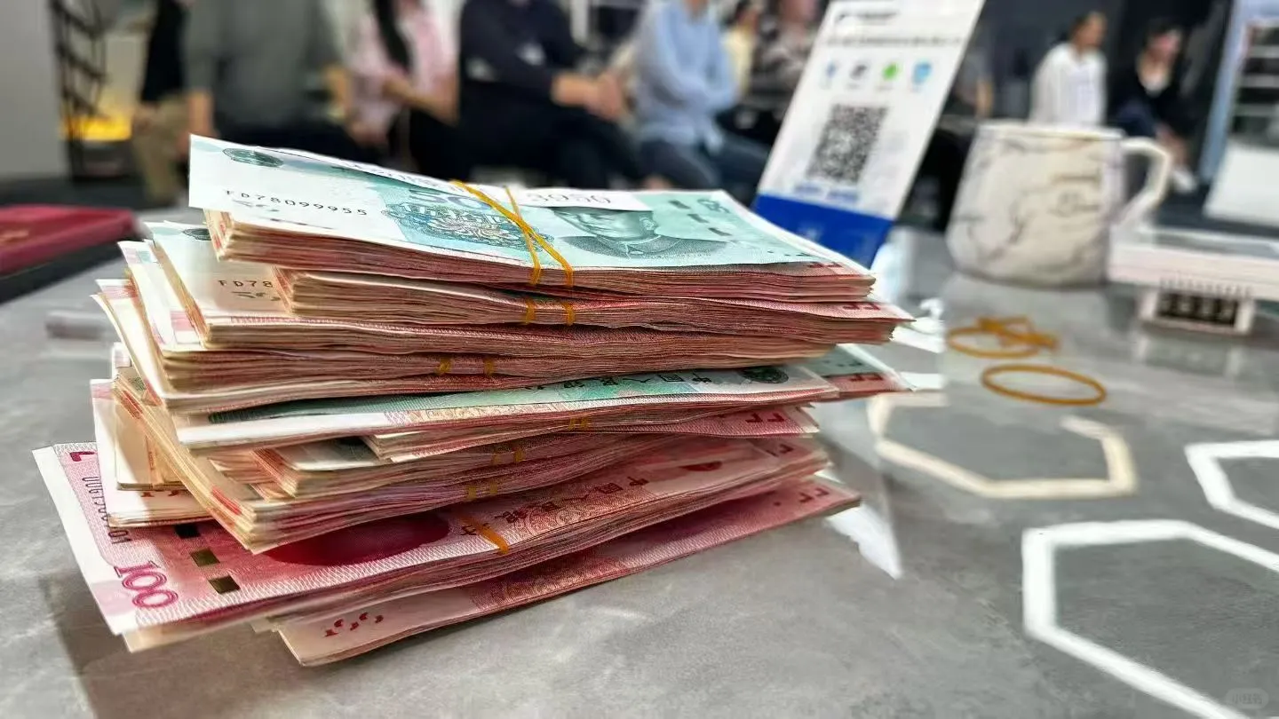 庄里有没有要找工作的?工作4小时,月薪1万