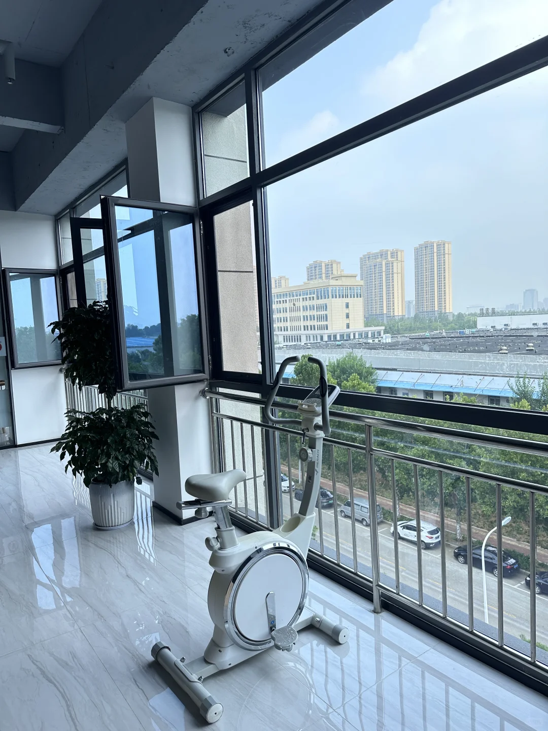 泰安高新区附近 四点半下班 六小时工作制