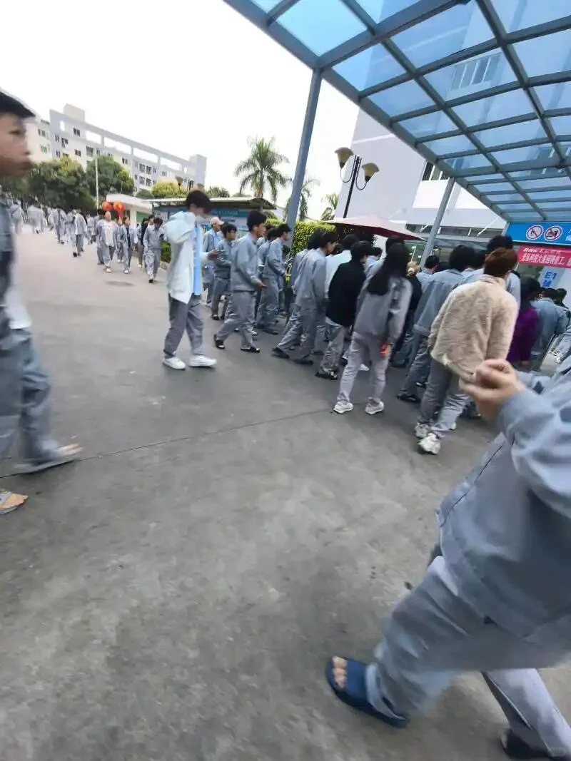 📢急招，高薪长期工，小时工