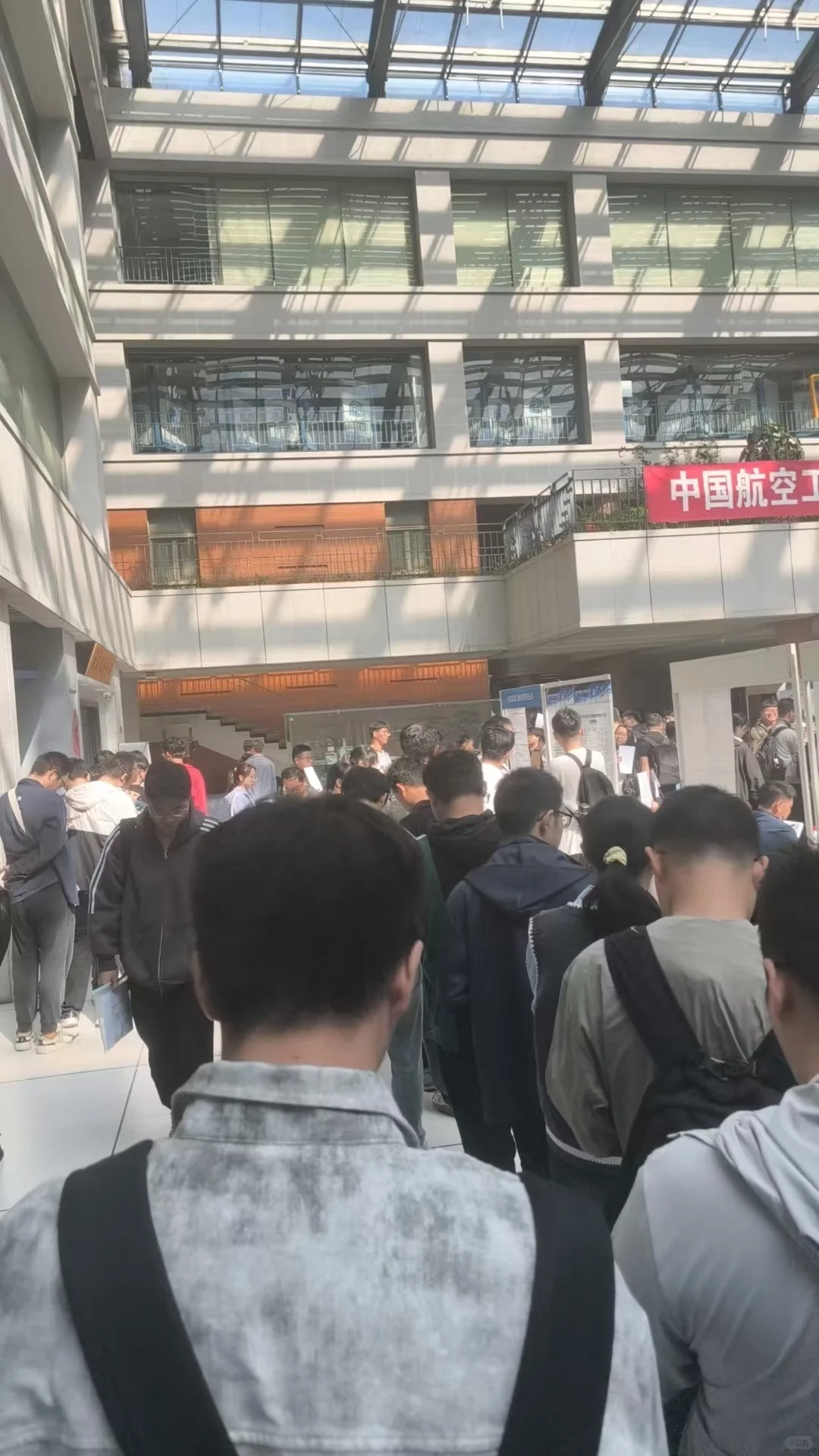 人人说军工苦，人人想进军工